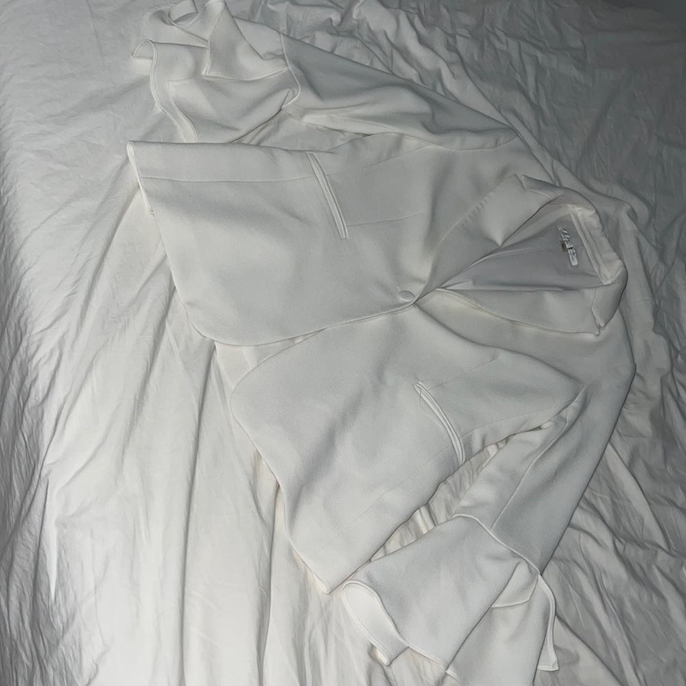 Tahari suit top